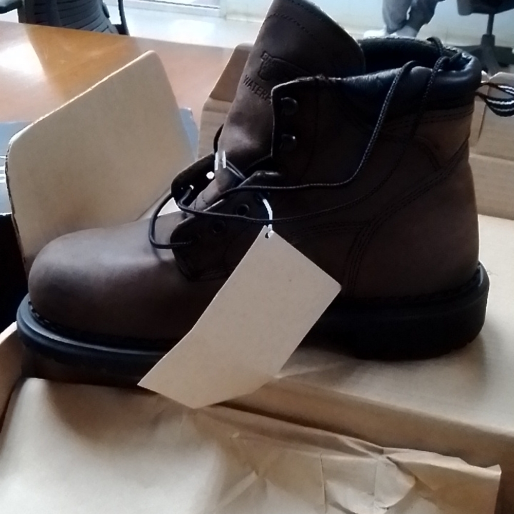 Red Wing Boots - Picture 4 of 5